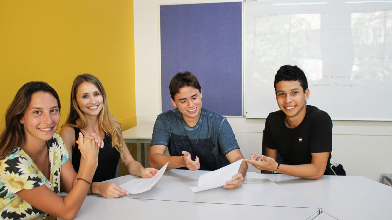 IH-Sydney-Bondi-Estudantes-Durante-Aula