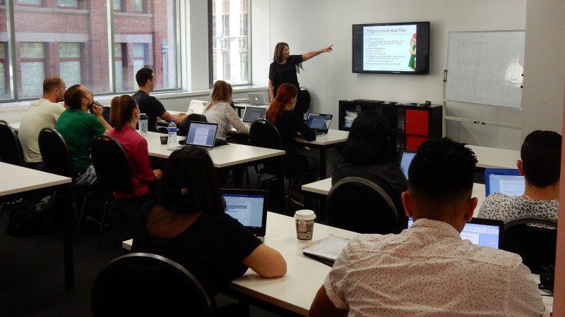 Pacific-Sydney-Estudantes-Durante-Aula